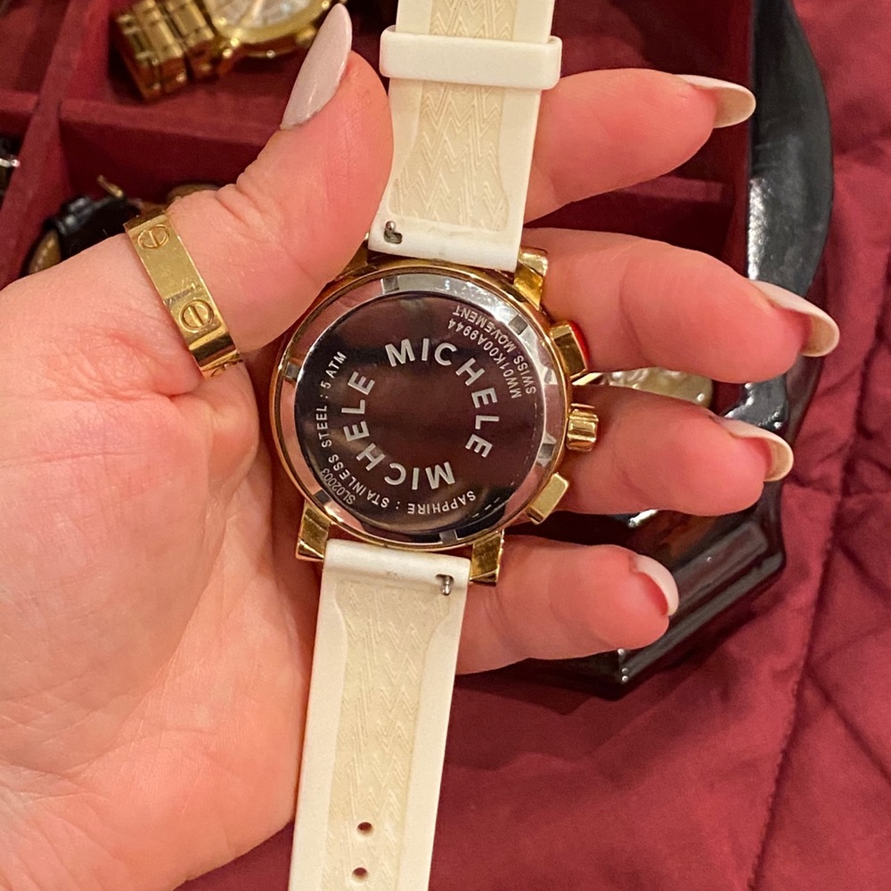 Authentic 100% - Picture 2 of 2